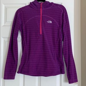 women’s north face fleece quarter zip up